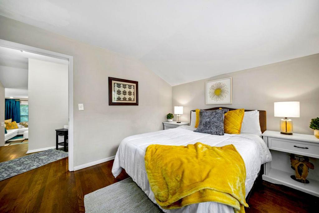 Goodkarma Rentals Refreshed Smyrna Home Near Battery Atl Half Mile To Interstate Atlanta Dış mekan fotoğraf