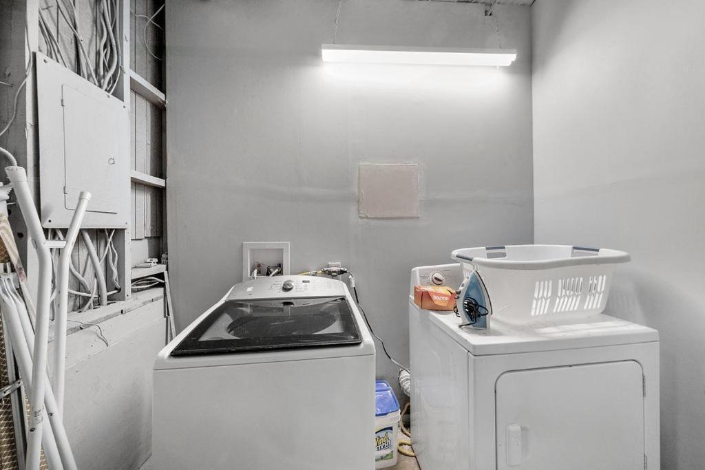 Goodkarma Rentals Refreshed Smyrna Home Near Battery Atl Half Mile To Interstate Atlanta Dış mekan fotoğraf